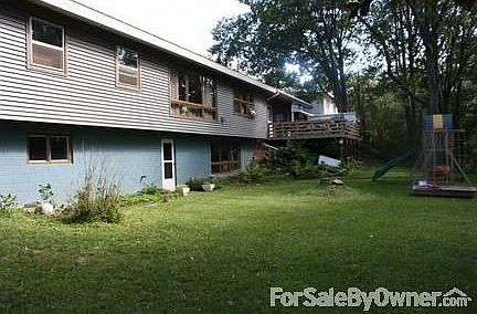 5th image of 401 Bluff Ave
