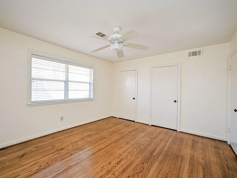 2821 Eastgrove Ln — Photo 15