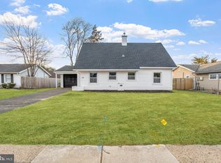 15 Beechfern Ln, Willingboro, NJ 08046
