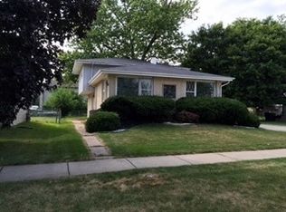 9814 Merton Ave, Oak Lawn, IL 60453