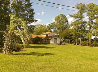 3611 Allen Rd, Effingham, SC 29541