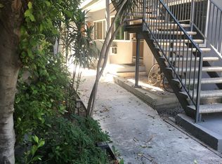426 S Barrington Ave #3, Los Angeles, CA 90049