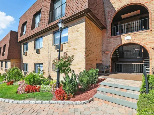 330 Central Park Ave APT F8, Scarsdale, NY 10583
