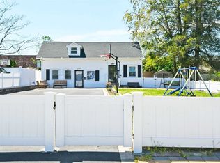 42 Martens Ave, Valley Stream, NY 11580