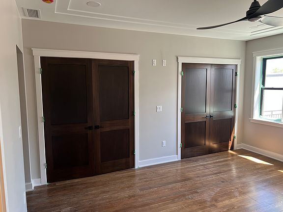 5th image of 115 6th St N #1