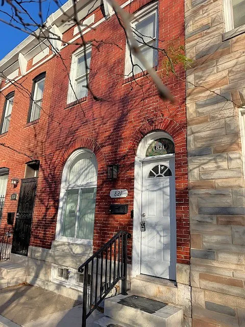 Building Photo - 821 N Collington Ave