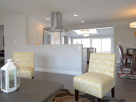 4th image of 2241 E Melodie Ann Way