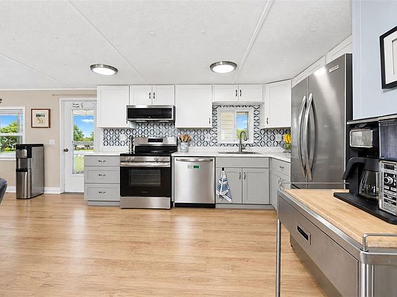2nd image of 7333 VARLEY CIRCLE