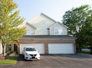 17680 S Gilbert Dr, Lockport, IL 60441