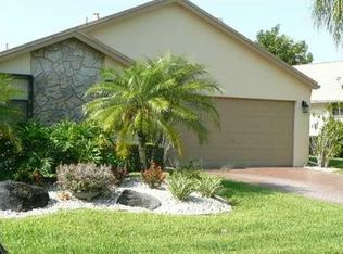 2430 NW 15th St, Delray Beach, FL 33445
