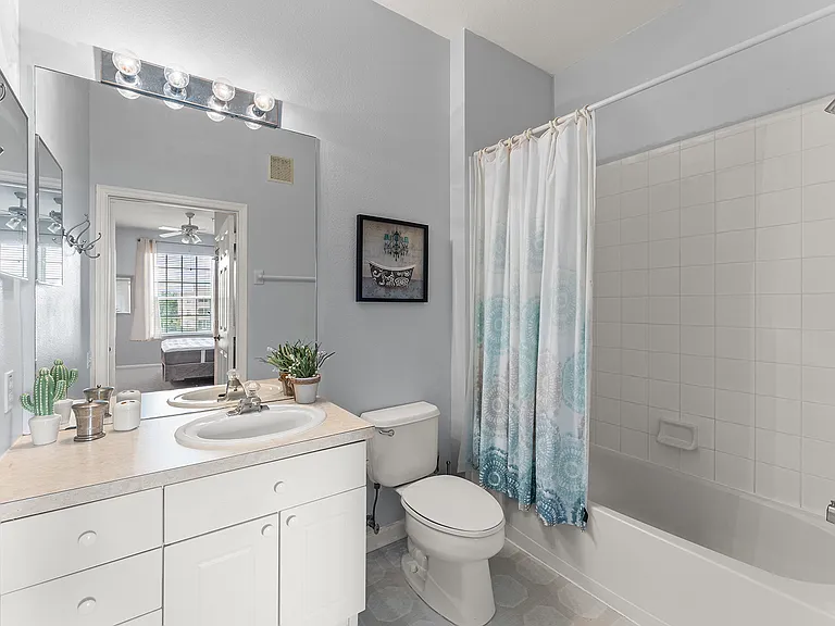8102 Princess Palm Ln #305 — Photo 23