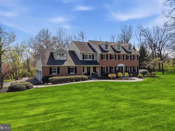 4779 Essex Dr, Doylestown, PA 18902