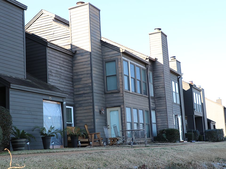 1st image of 12 Lake Barnett Dr