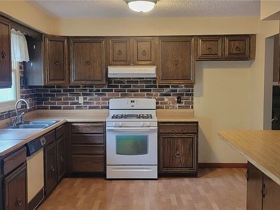 5th image of 50 Ellicott St