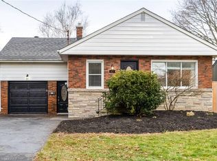411 Pepper Dr, Burlington, ON L7R3E1
