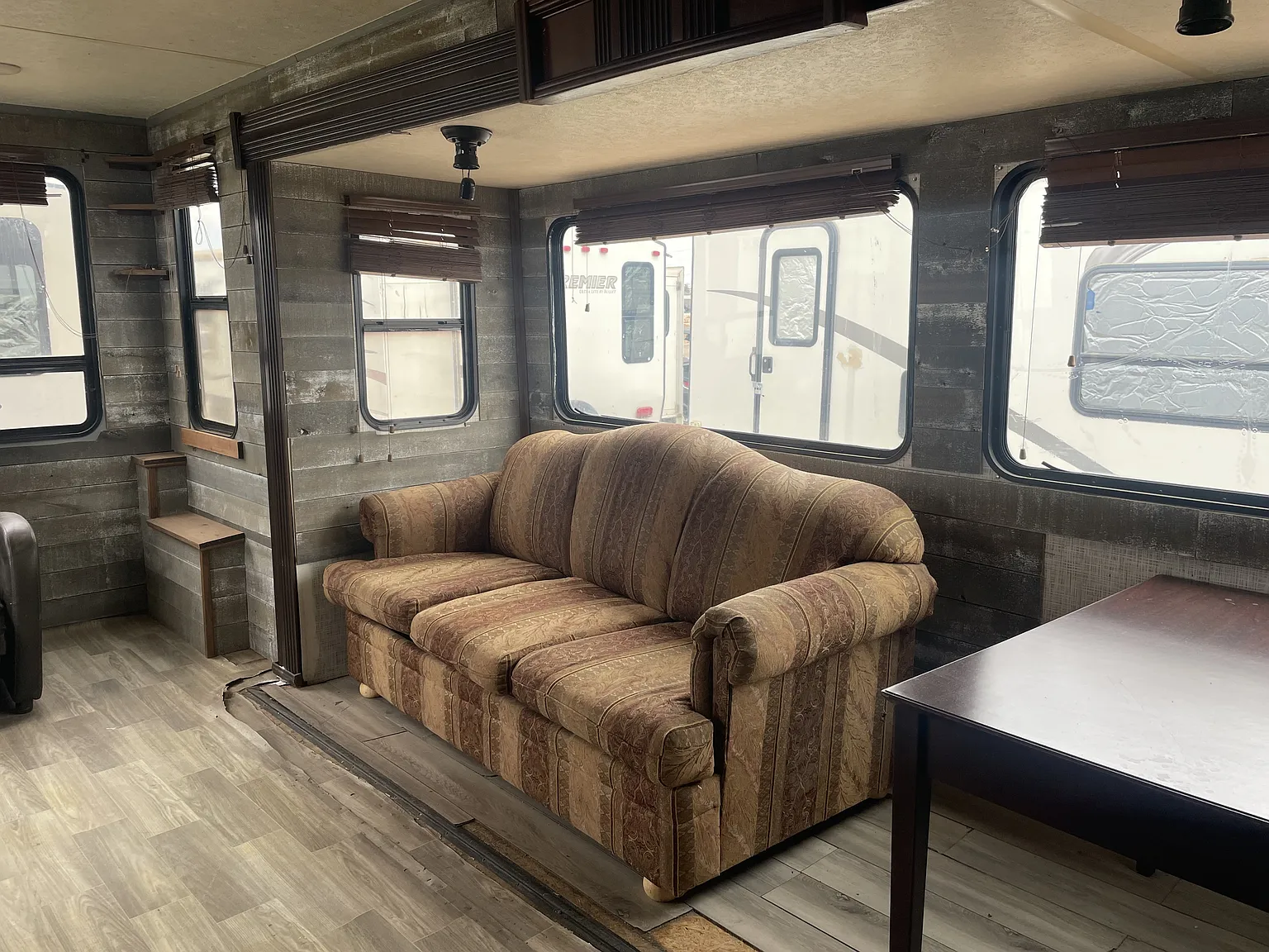 Royal RV Park Wink 907 North Roy Orbinson Drive - WD5 2019 Wildwood — Photo 3