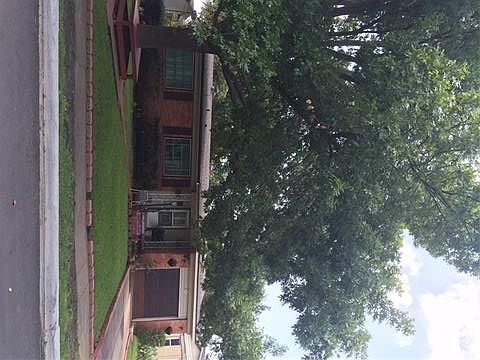 3rd image of 10407 Sandra Lynn Dr