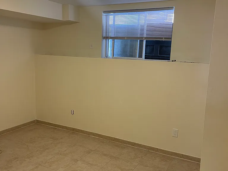 448 Mosely Ave #2 — Photo 8