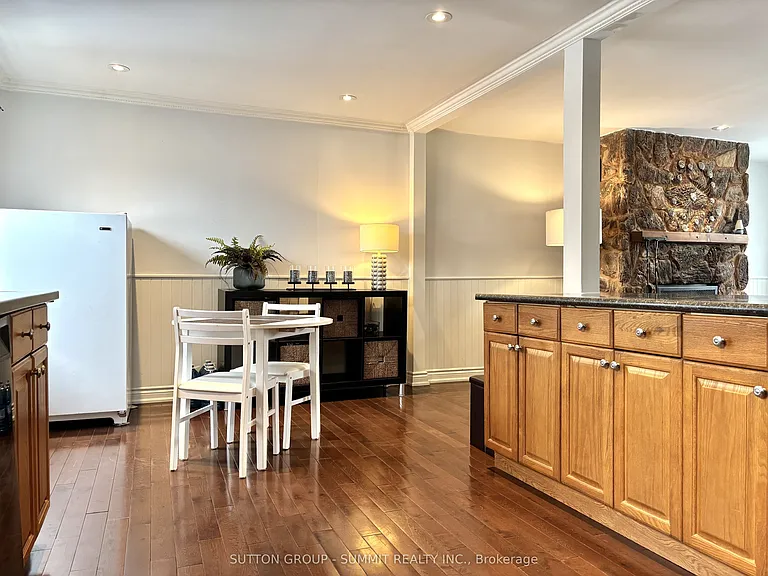 2958 King St — Photo 7