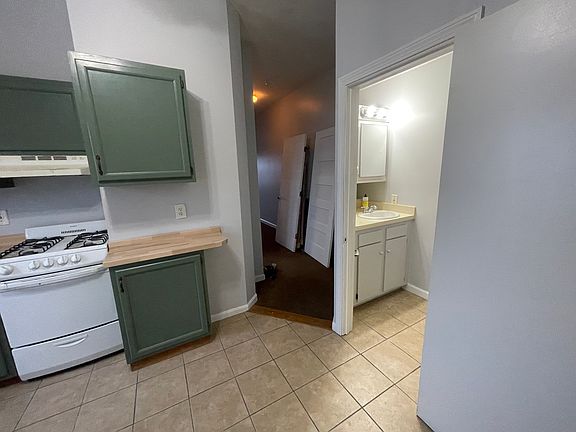 4th image of 151 Warren Ave APT 3