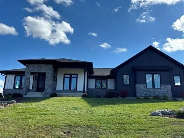 2768 Scarborough Pl, Xenia, OH 45385