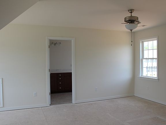 4th image of 9531 Hennington Ct