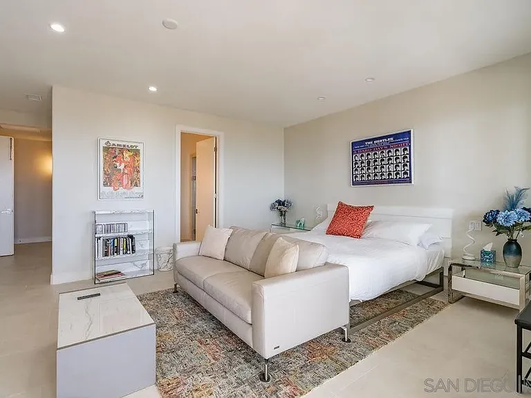 1001 La Jolla Rancho Rd — Photo 27