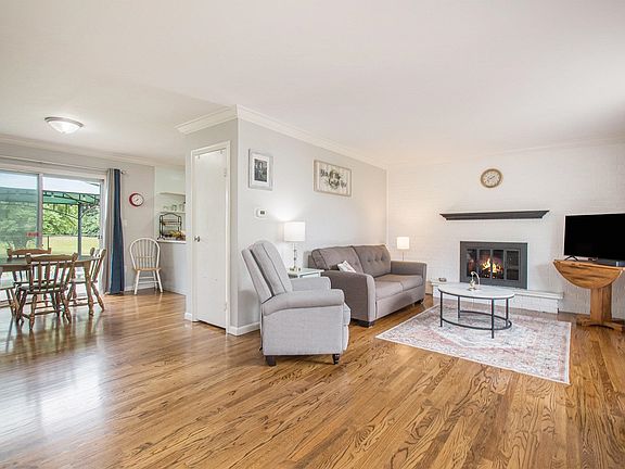 2nd image of 53140 Seminole Ln