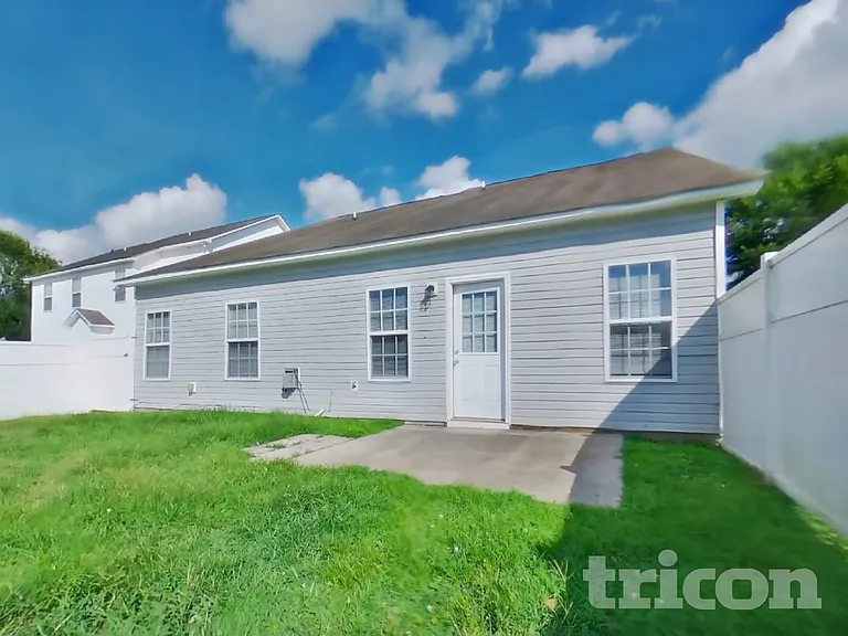 8326 Knapp Ct — Photo 20