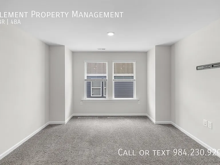 2466 Hutch Ln #1 — Photo 21