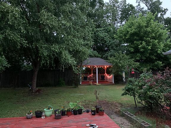 4th image of 127 Garden Terrace Dr