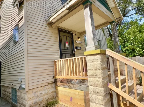 19369 Charest St, Detroit, MI 48234