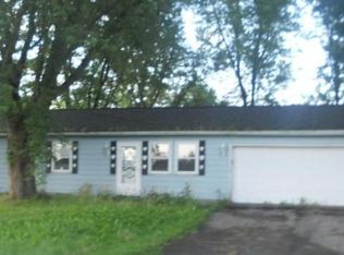 246 W Britton Rd, Burbank, OH 44214