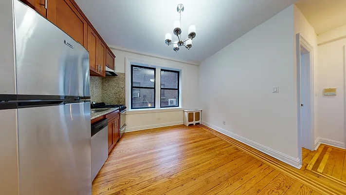 Rented by Bond New York | media 28