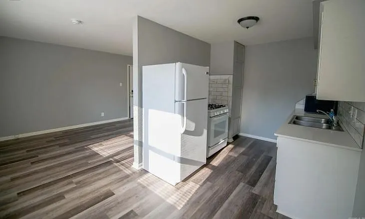 Midtown Suites 606 — Photo 4