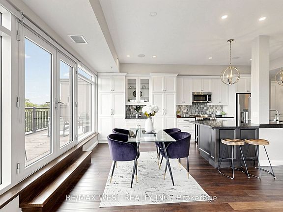 4th image of 34 Plains Rd E #605