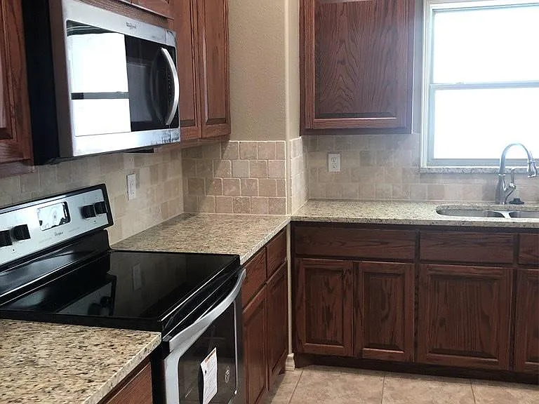 4145 Kensington Crk — Photo 3