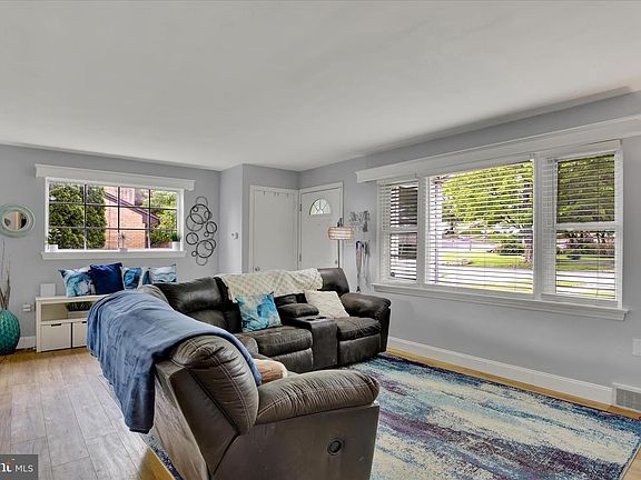4th image of 3719 Elder Rd