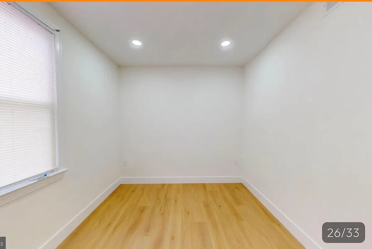 Building Photo - 1500 Oates St NE #3