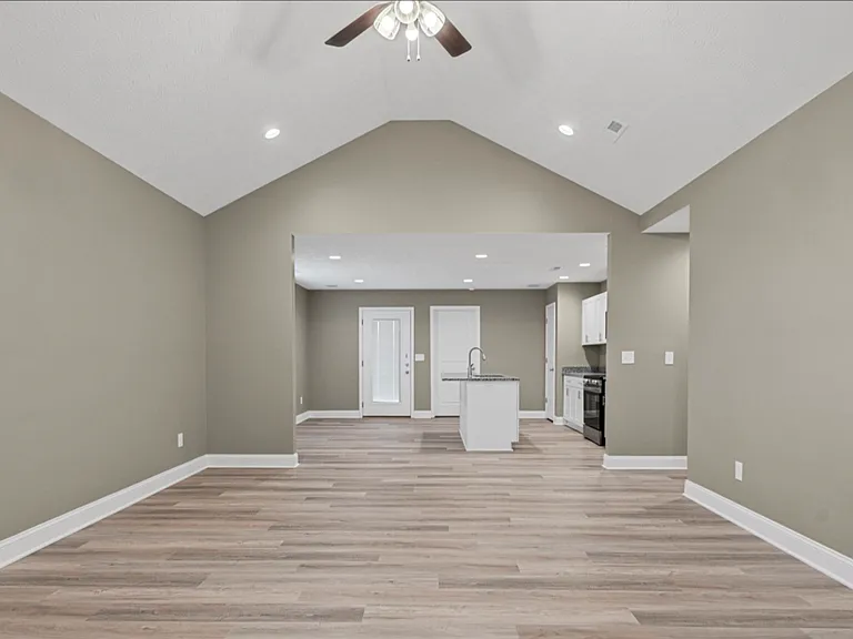 1346 Rhythm Ln — Photo 4