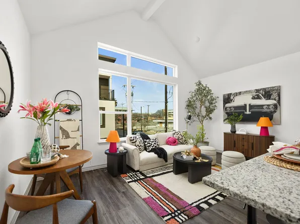 310 W Evergreen St #113, San Antonio, TX 78212