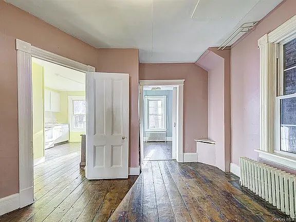 1st image of 125 Benkard Ave Floor 2