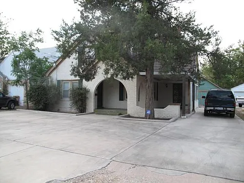 2432 22nd St #A Photo 1