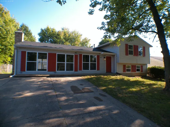 6151 Old Mill Dr, Indianapolis, IN 46221