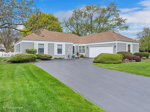 3rd image of 1510 Creekside Dr