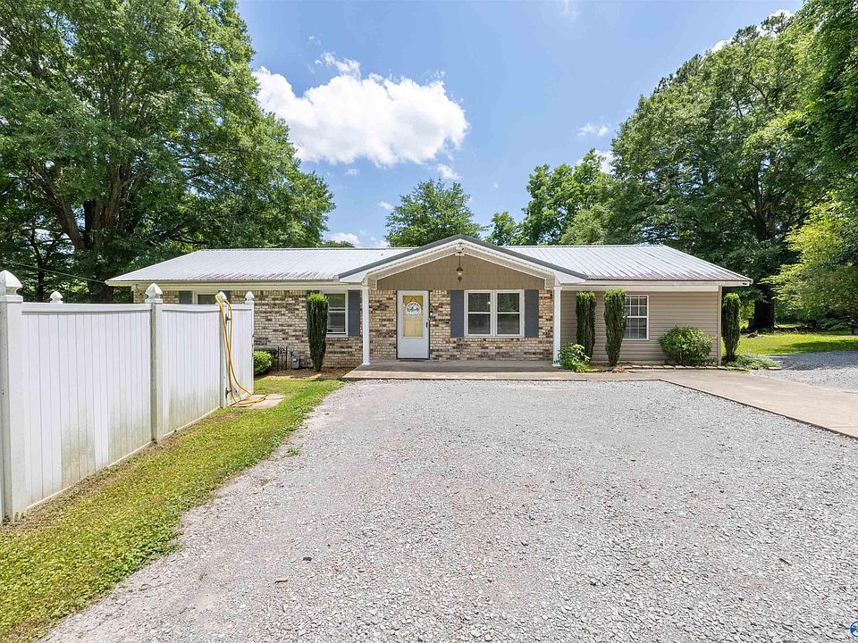 1st image of 350 Lakeview Dr