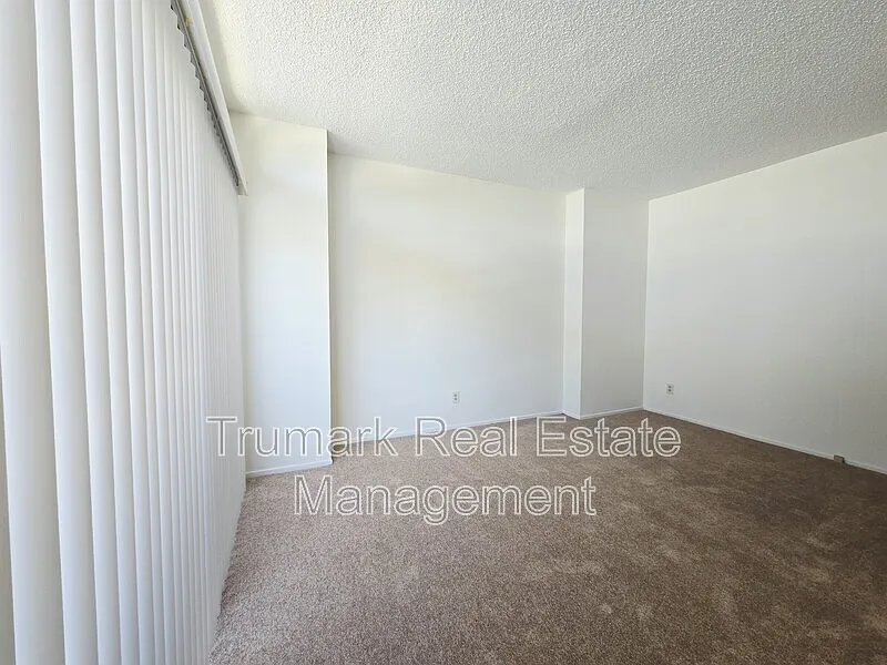 1 bed, 1.0 bath, $2,295 — Photo 2
