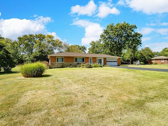 3rd image of 4171 Crestview Dr