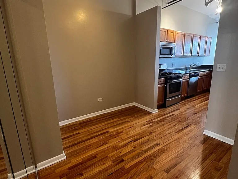 2001 S Calumet Ave #508 — Photo 12