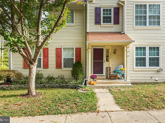 3rd image of 3922 Marquis Pl